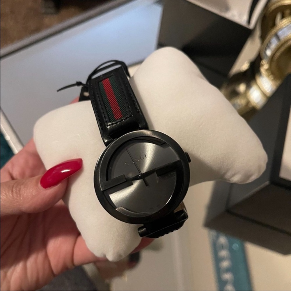 GUCCI Interlocking 42mm Watch